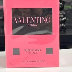 Valentino Donna Born In Roma Intense Eau de Parfum for Women 3.3 fl. oz. / 100ml